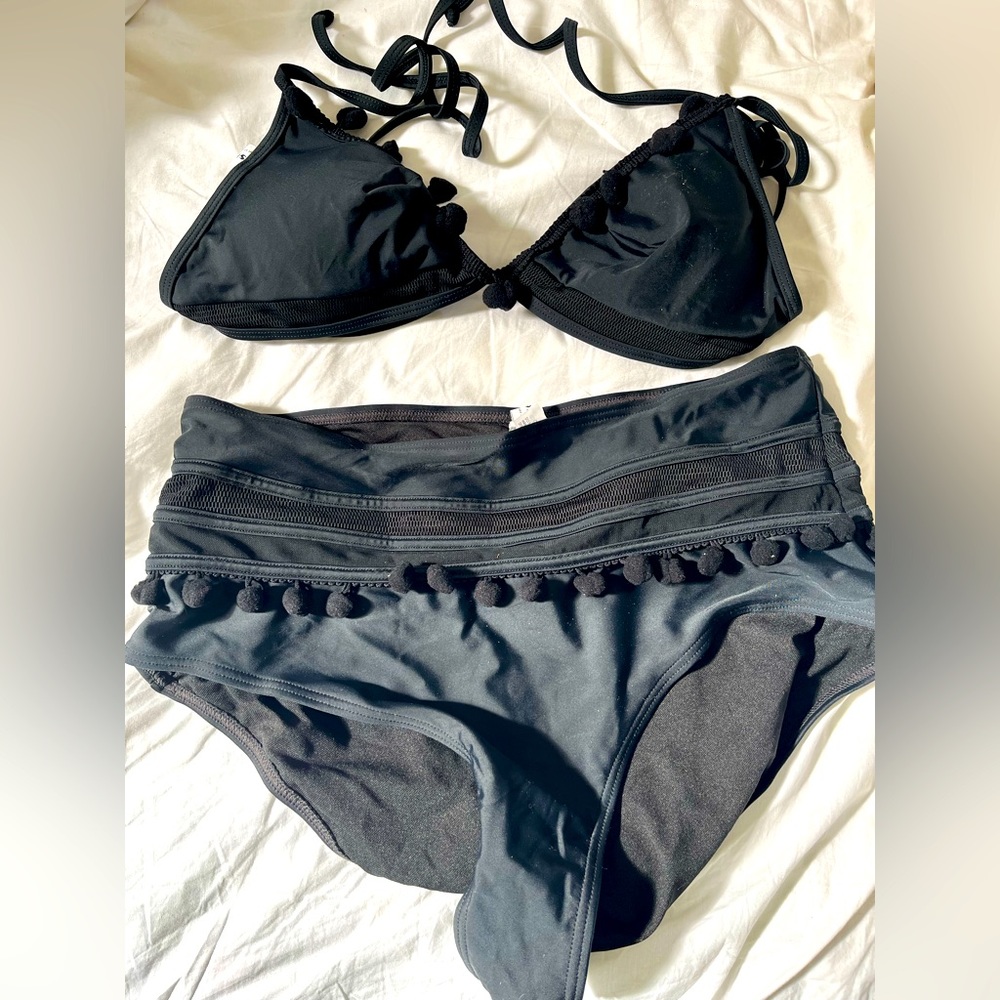 Black triangle bikini